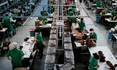 Fasonet ne krize: Industria paralajmeron mbylljen e 20 mije vendeve te punes